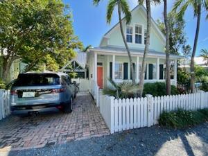 1118 Seminary St