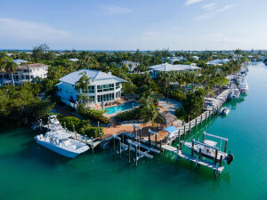 154 N Indies Dr