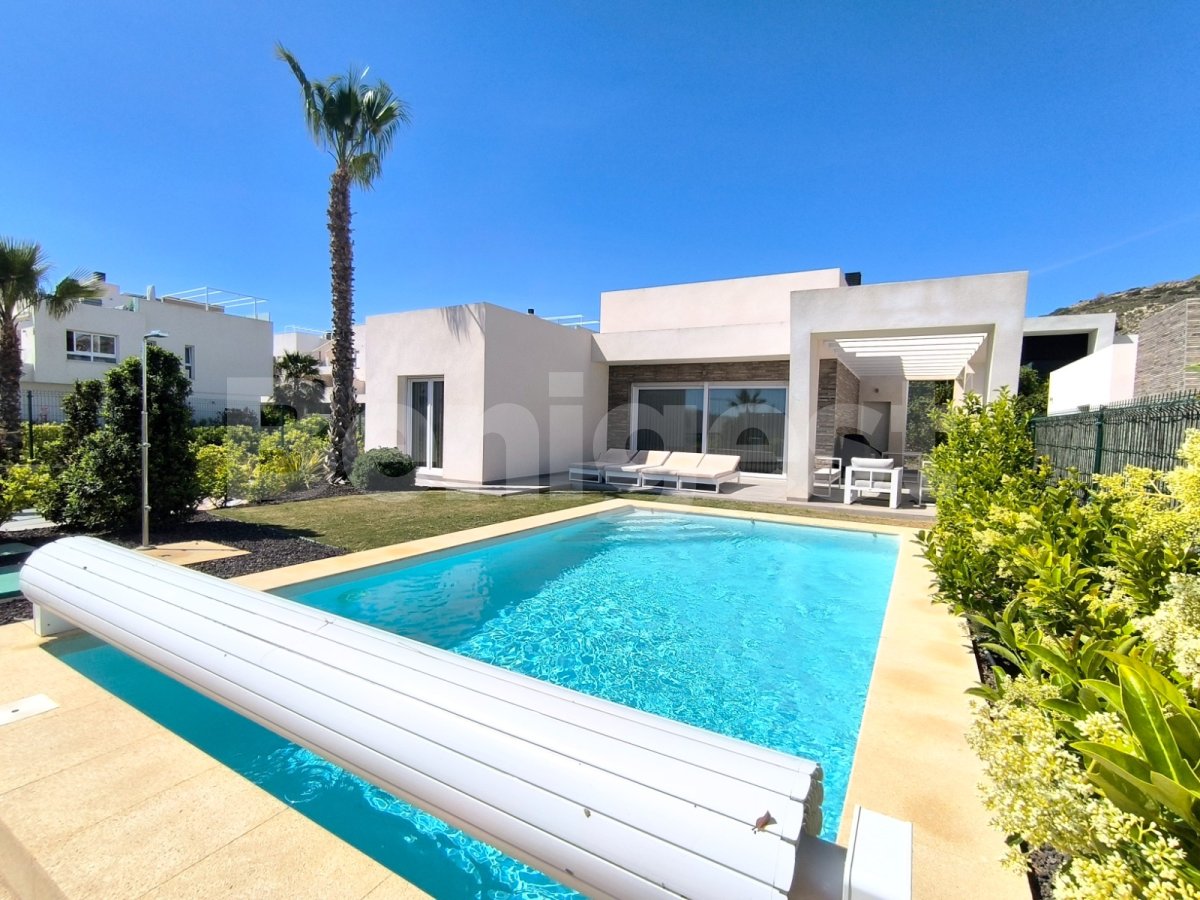 Villa in Algorfa