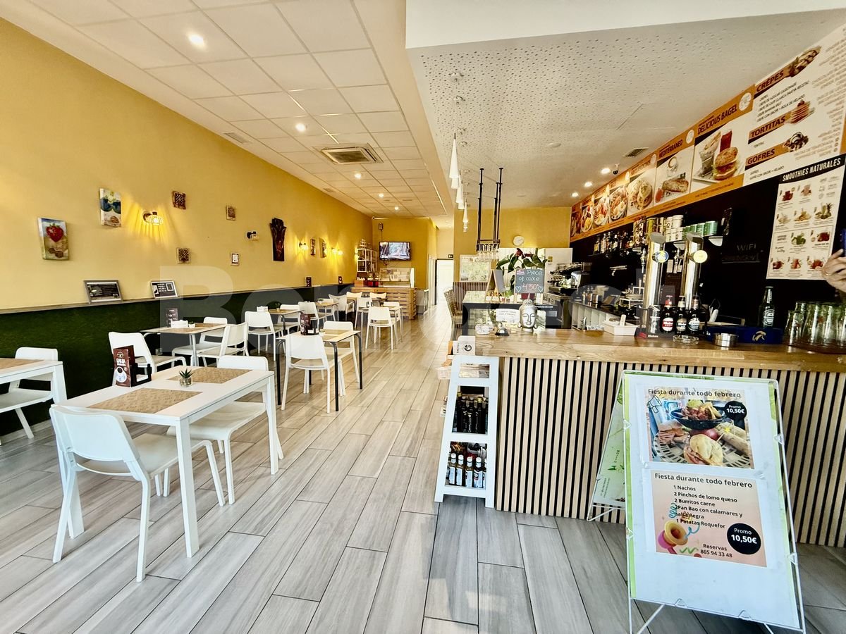 Fantastic location Bar-Cafeteria TRASPASO