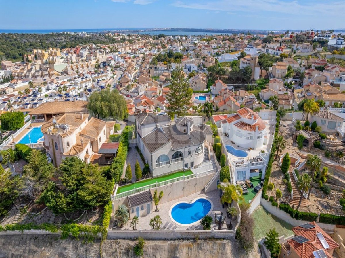 Villa in Rojales