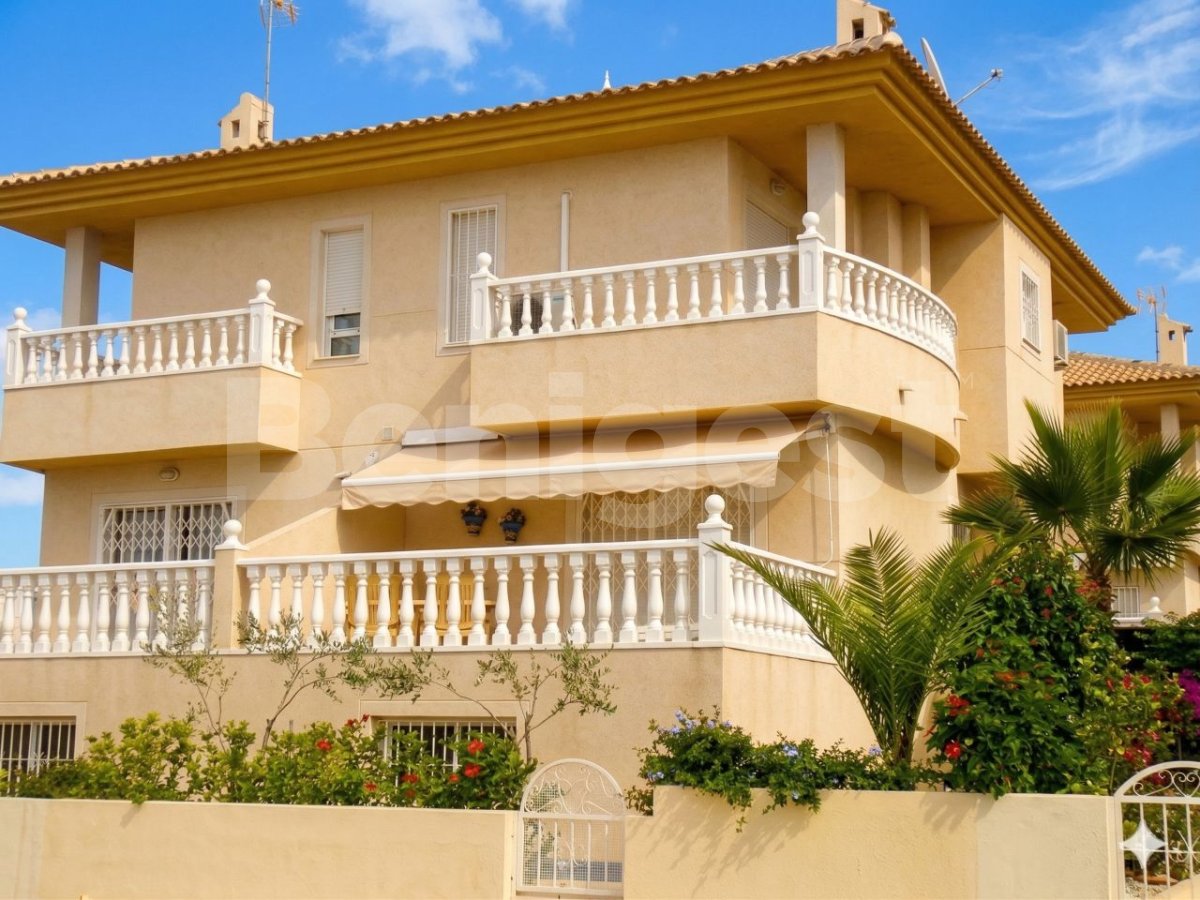 Semi-Detached Villa in Benijofar