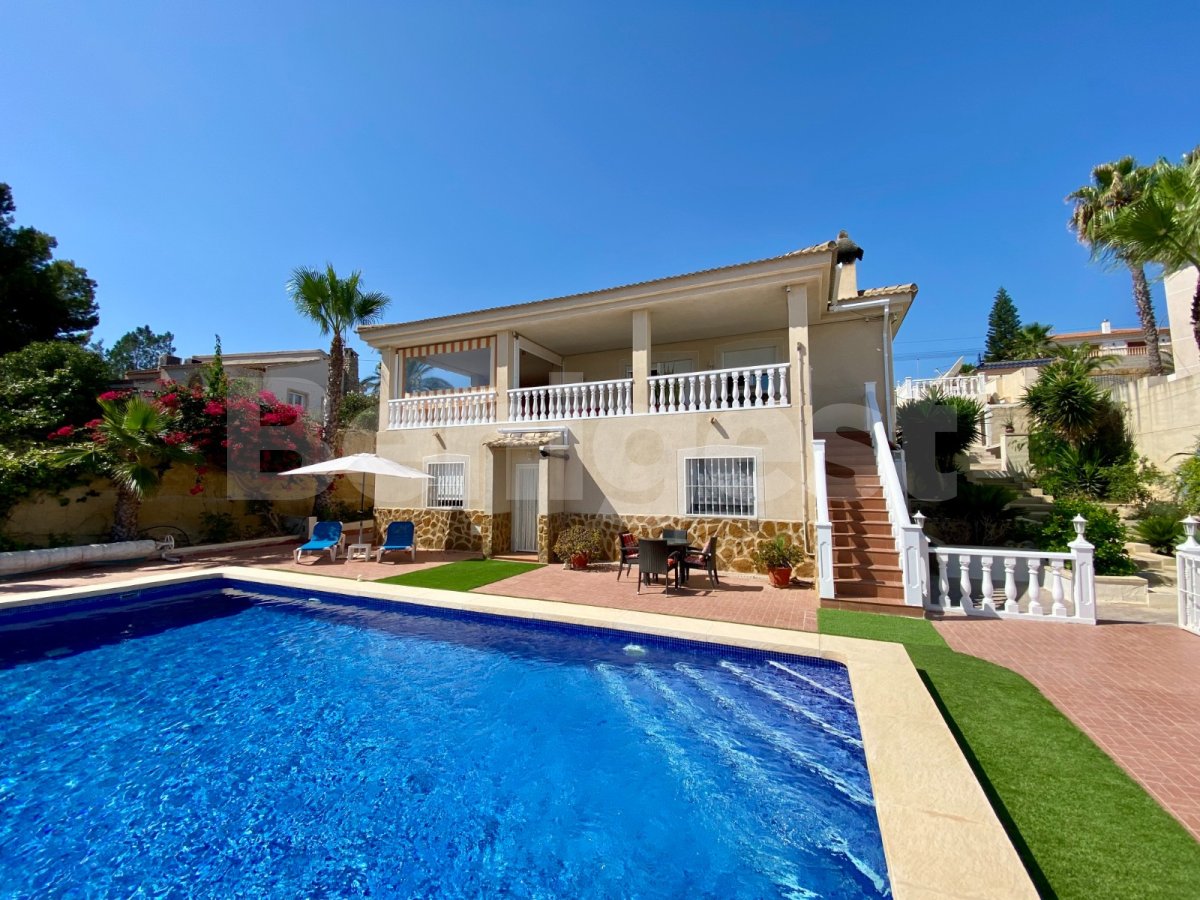 Villa in Algorfa