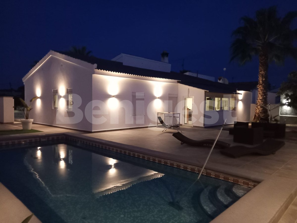 Villa in Lomas de Cabo Roig