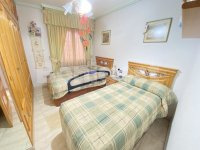 Semi detached townhouse with private garage (9)