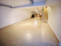 End large townhouse by the river  (19)