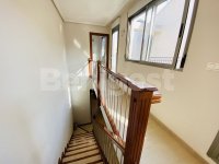 End large townhouse by the river  (15)