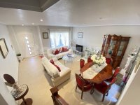 End large townhouse by the river  (6)