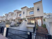 End large townhouse by the river  (1)