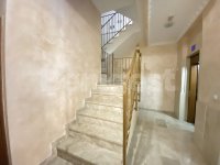 Fully refurbished 2nd floor apartment (15)