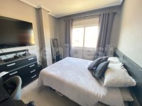 Fully refurbished 2nd floor apartment (11)