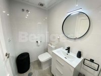 Fully refurbished 2nd floor apartment (6)