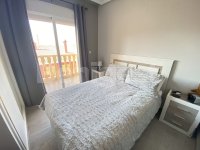 Fully refurbished 2nd floor apartment (8)
