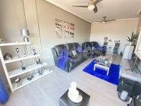 Fully refurbished 2nd floor apartment (7)