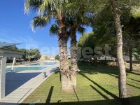 Fully refurbished 2nd floor apartment (20)