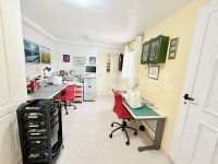 Immaculate villa with guest accomodation (21)