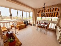 Immaculate villa with guest accomodation (1)