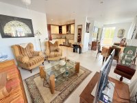 Immaculate villa with guest accomodation (15)