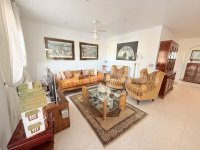 Immaculate villa with guest accomodation (16)