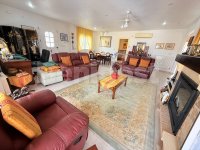 Immaculate villa with guest accomodation (6)