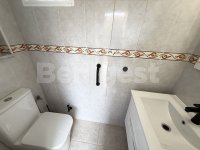 Semi-detached villa with separate accomodation (7)