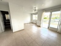 Semi-detached villa with separate accomodation (6)