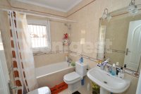 Beautiful detached three bedroom villa in Benijofar (11)