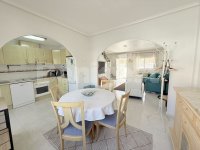 Spacious townhouse (5)