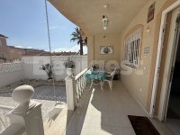 Spacious townhouse (2)