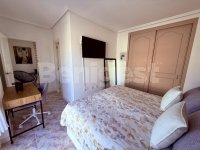 Corner detached refurbished villa (14)