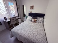 Corner detached refurbished villa (12)
