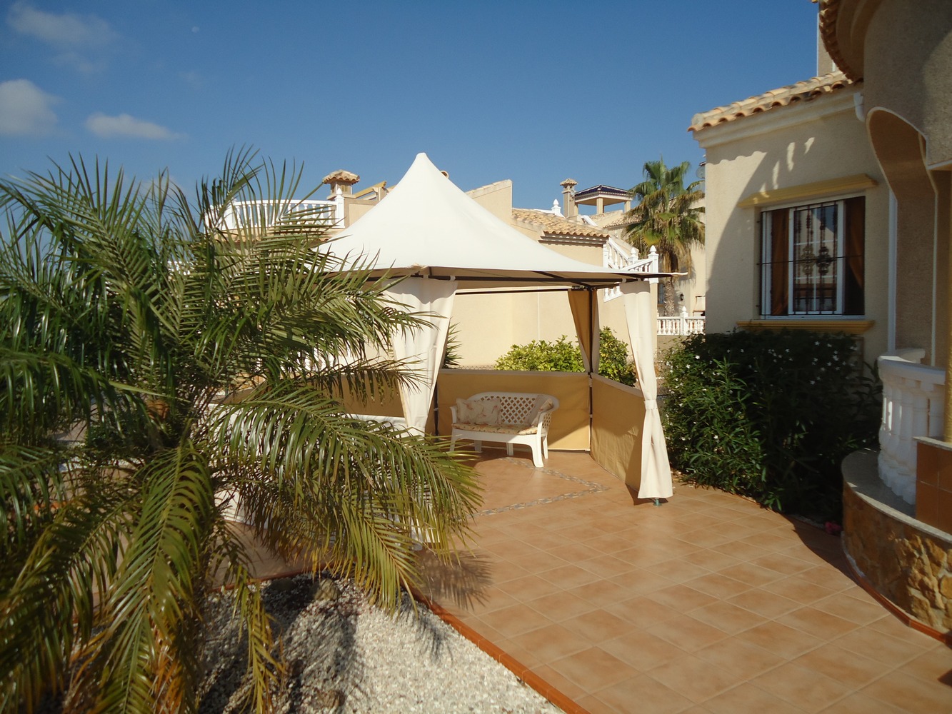 Villa for sale in Guardamar El Raso €215,000 (CM2975)