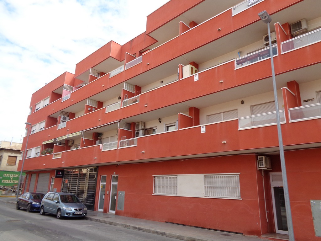 Apartment for sale in Almoradi €69,950 (CM3480)