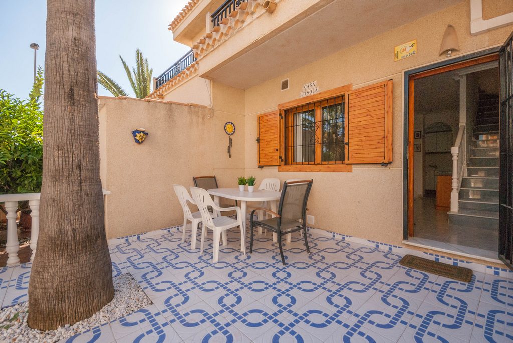 Townhouse for sale in Playa Flamenca €89,000 (CM4555)