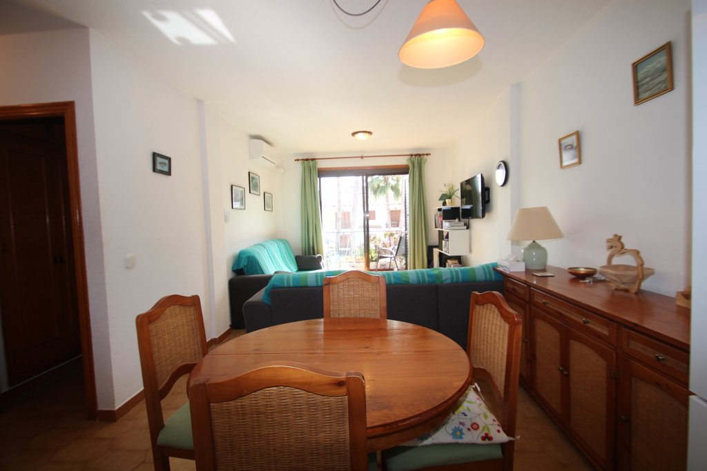 Apartment for sale in Villamartin €75,000 (CM4649)