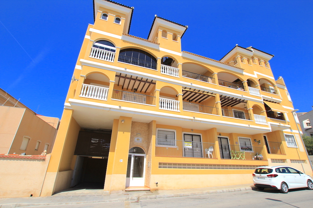 Apartment for sale in Benijófar €55,000 (CM5296)