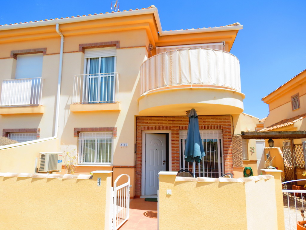 Townhouse for sale in Playa Flamenca €125,000 (CM5699)