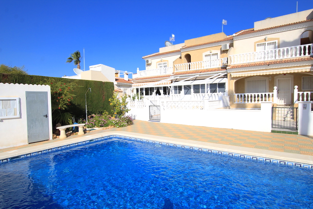Townhouse for sale in Benijófar Monte Azul €133,000 (CM5815)