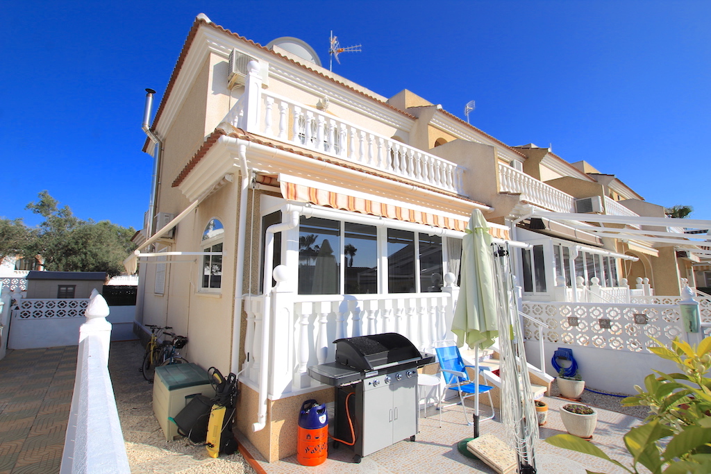Townhouse for sale in Benijófar Monte Azul €133,000 (CM5815)