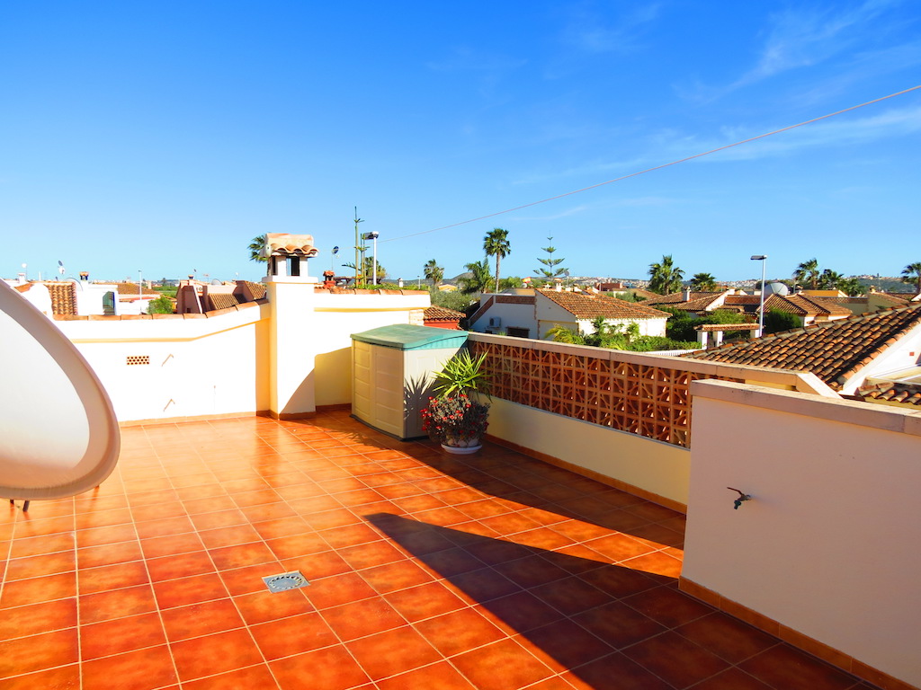 Villa for sale in Formentera Del Segura €239,000 (CM6231 )