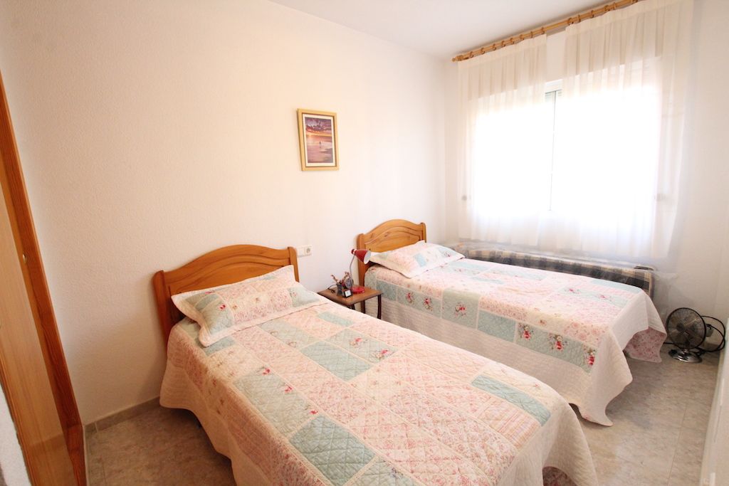 Villa for sale in Los Alcazares €210,000 (CM6628)