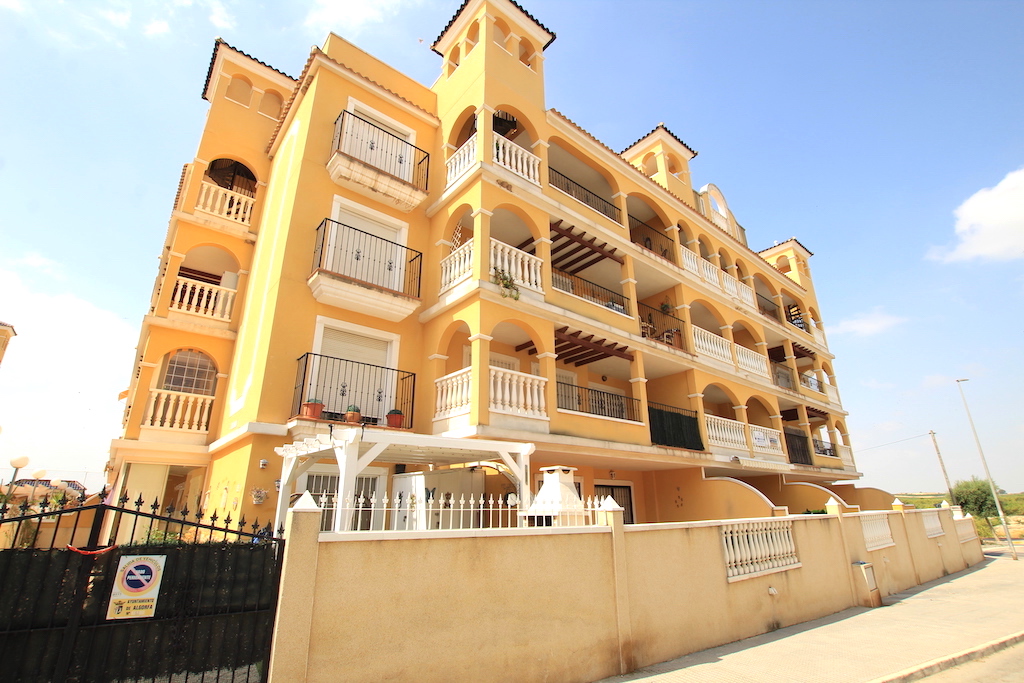 Apartment for sale in Algorfa €59,950 (CM7169 )
