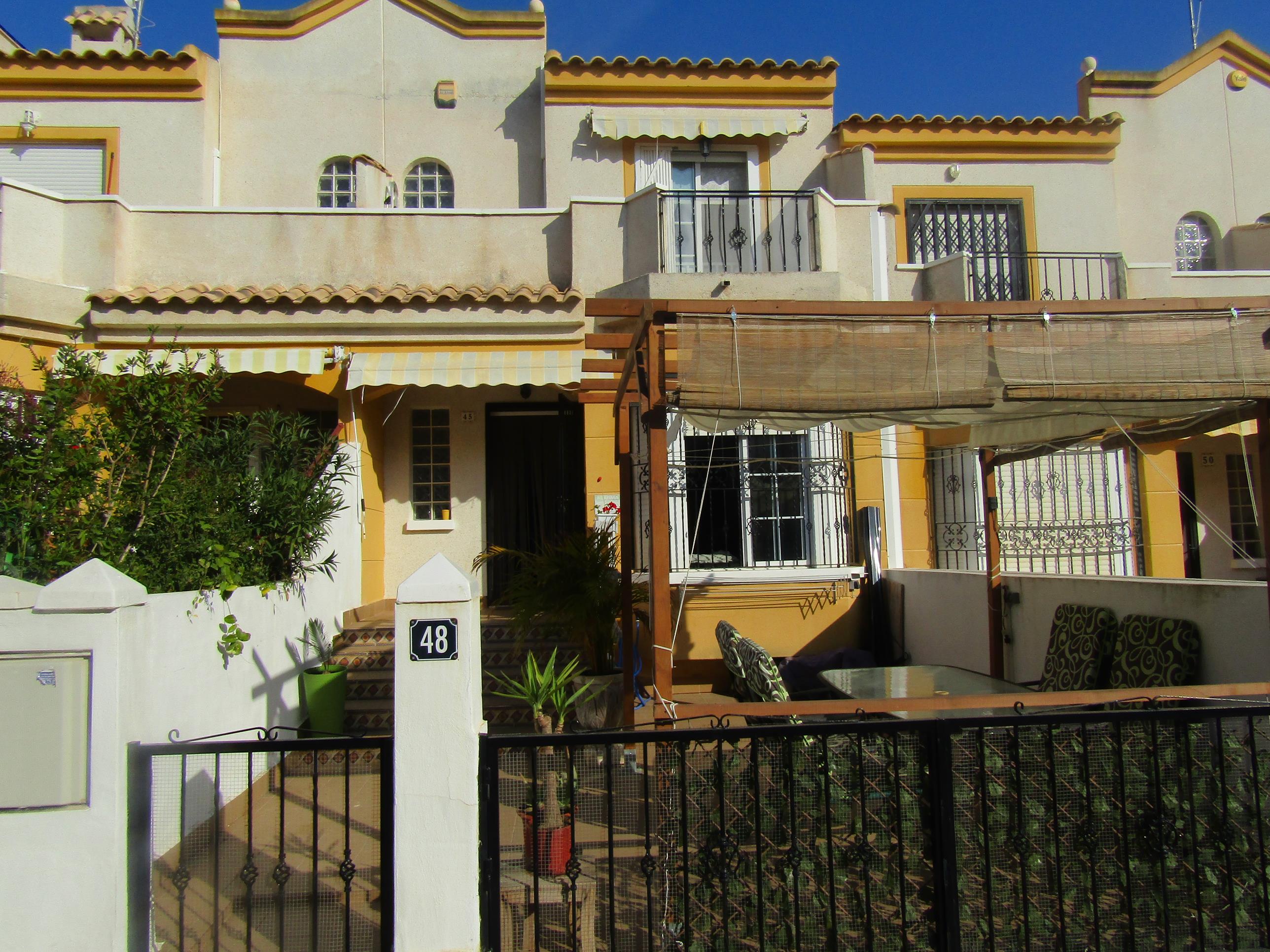 Townhouse for sale in Guardamar El Raso €95,000 (CM7667)