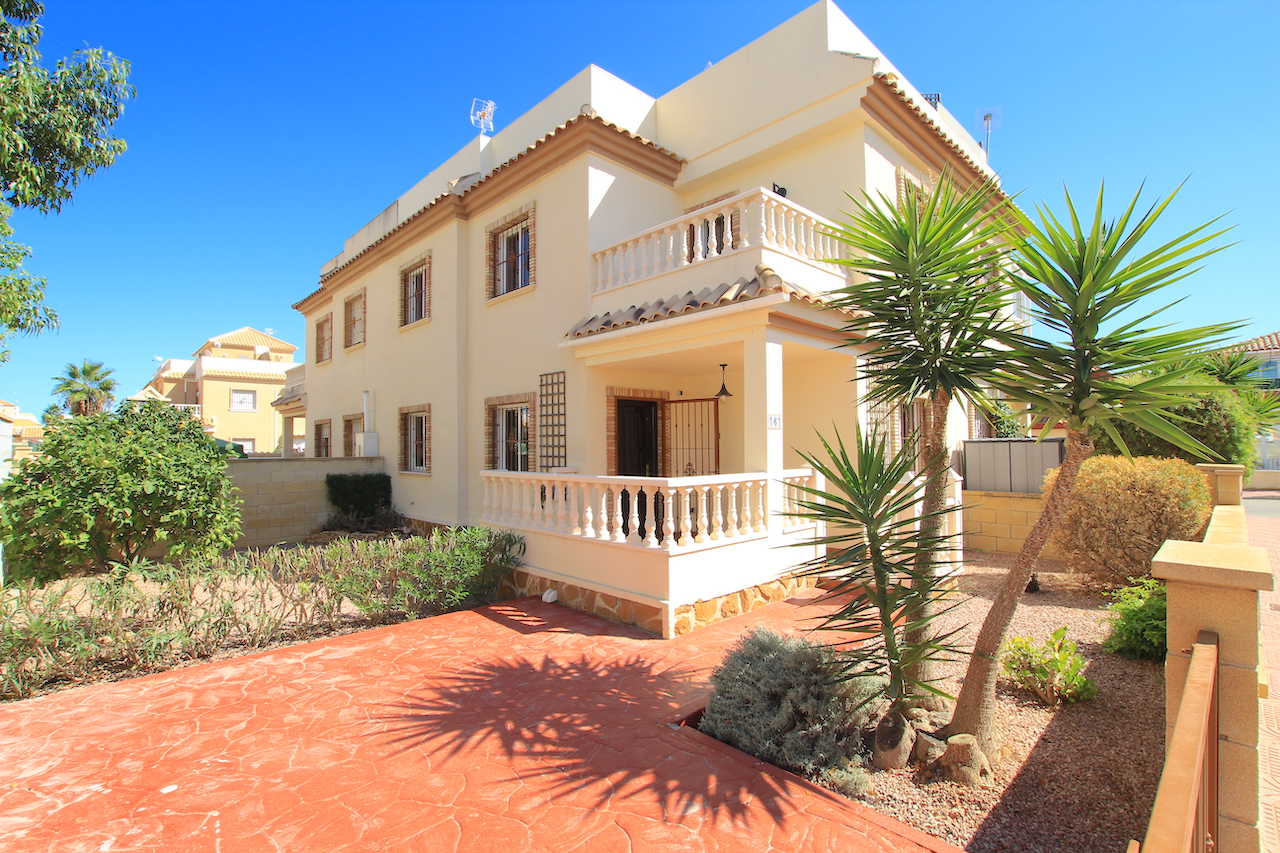 Casas Manuel The family estate agents in Benijofar and La Zenia