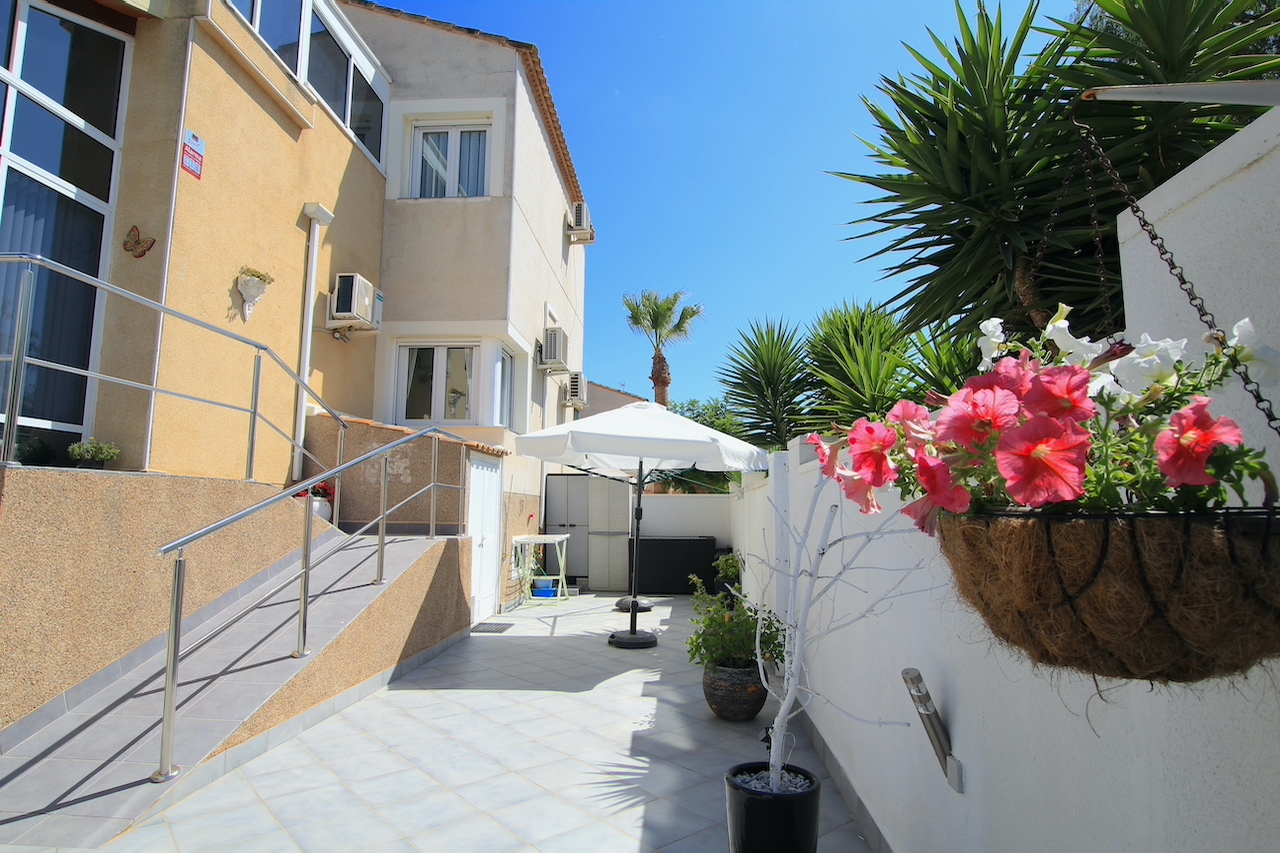 Townhouse for sale in Algorfa Urb. Montebello €139,900 (CM8021 )