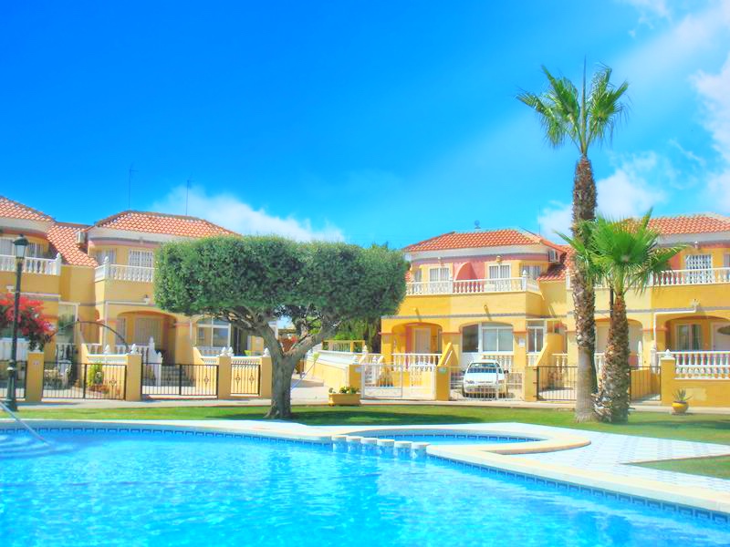 Townhouse for sale in Cabo Roig €134,950 (CM8668)