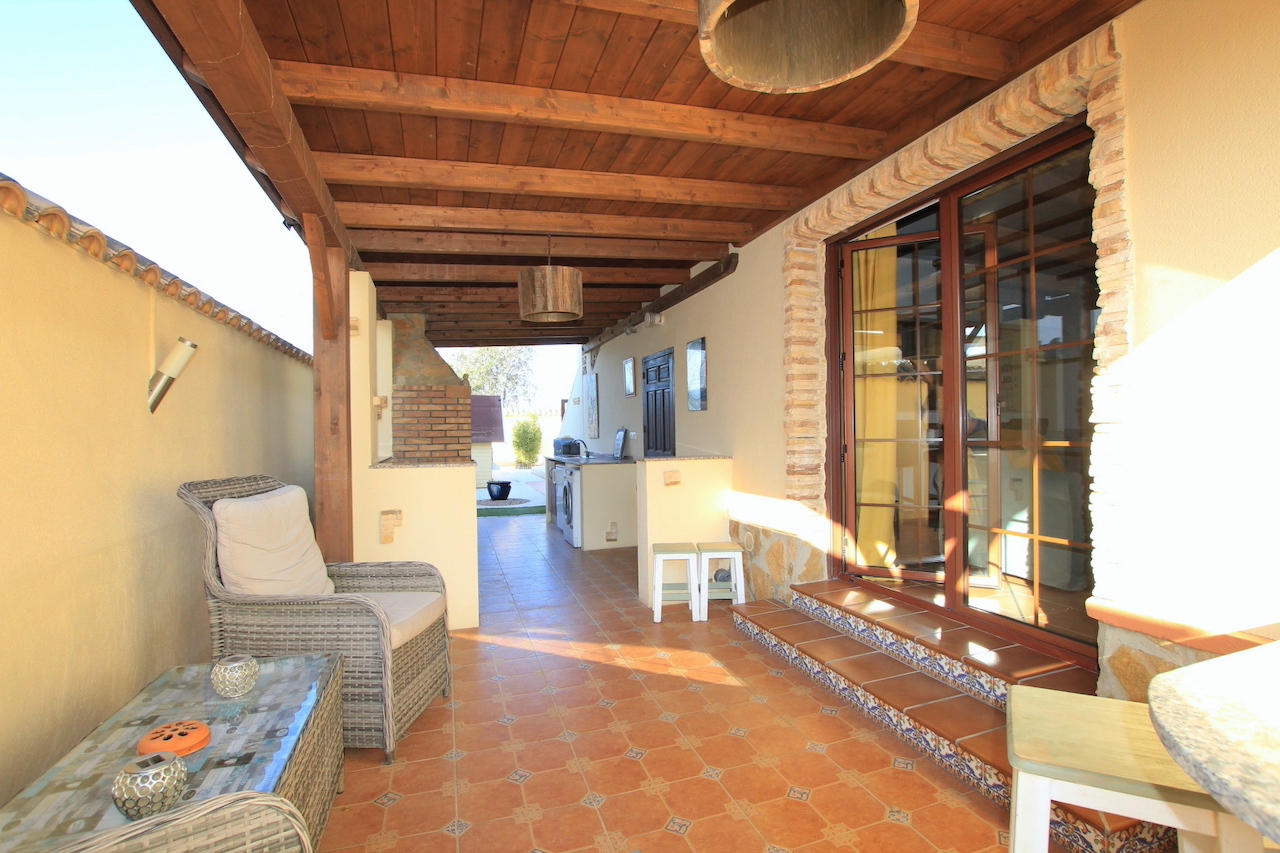 Villa for sale in Formentera Del Segura €315,000 (CM8710)