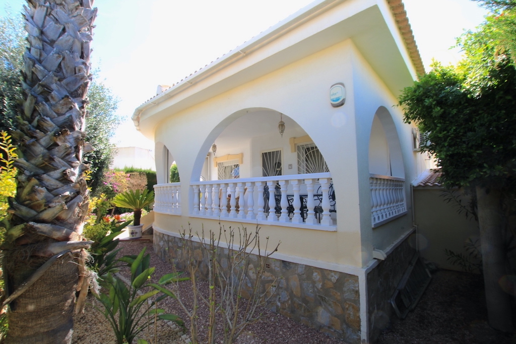 Villa for sale in Benijófar Monte Azul €220,000 (CM8829)