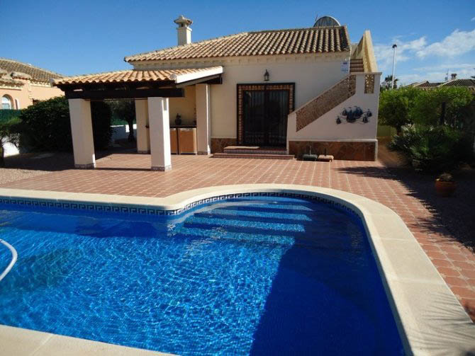 Villa for sale in Formentera Del Segura €189,950 (CM3053)