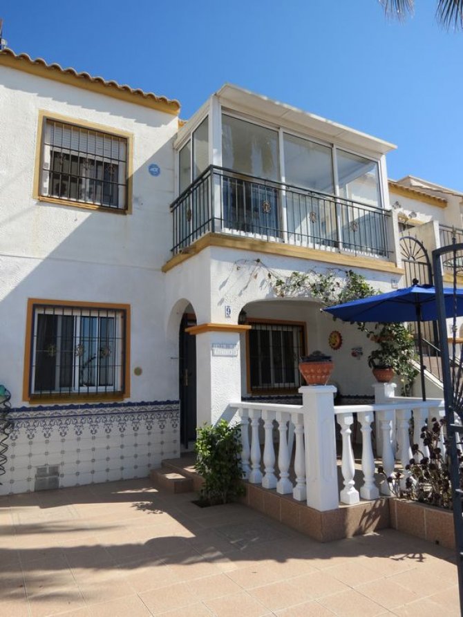 Apartment for sale in Torrevieja Jardin Del Mar €69,950 (CM4026)